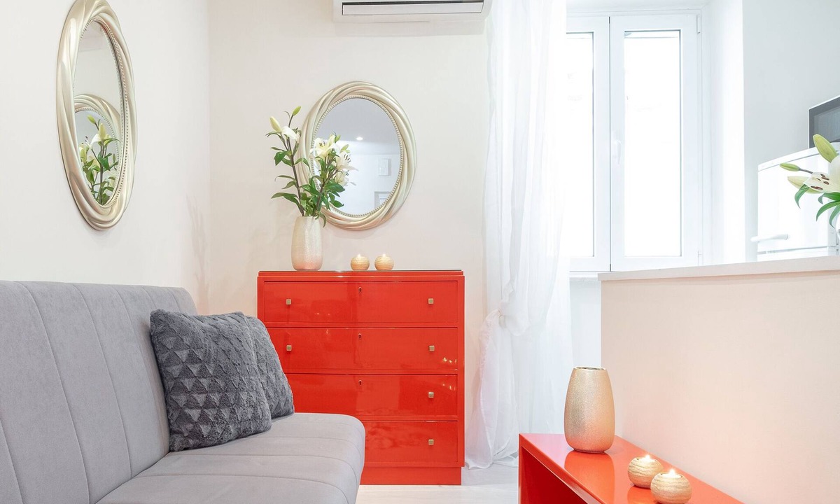 Old Town Apartment | Corfu Charm | Chic, Central, Convenient! | Fast WiFi