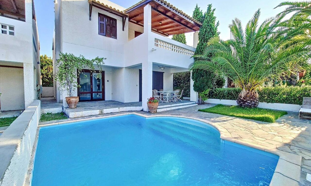 Plepi Apartment | Cosy Garden Flat, Beach, Pool – Mountain View, Private Pool, Air Conditioning