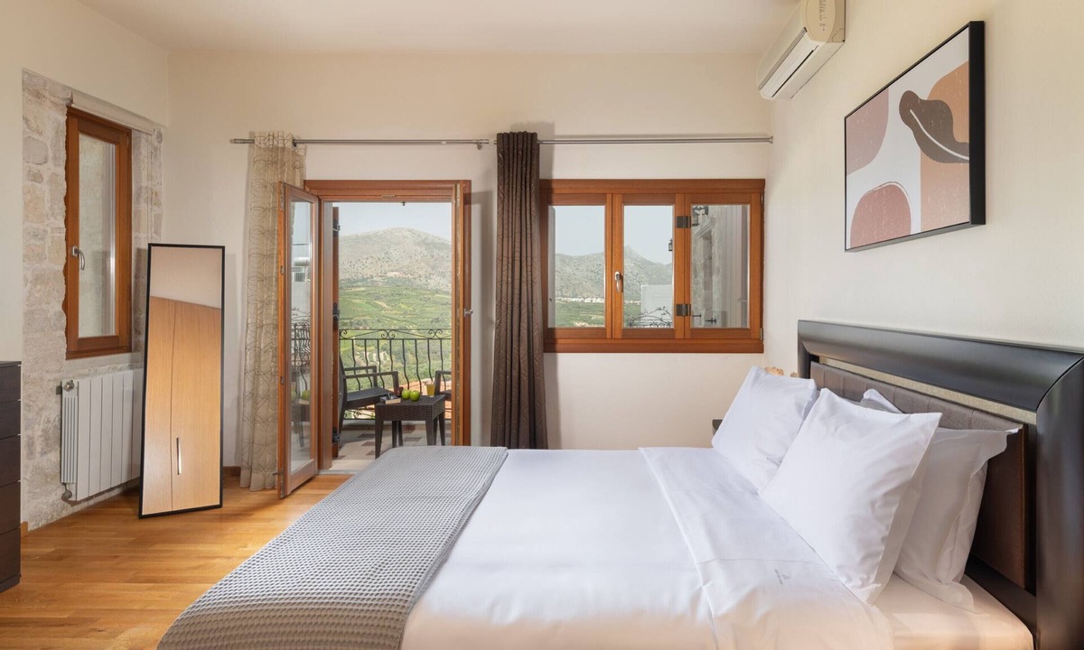 Tilisos Villa | Cosy stone Villa with breathtaking Mountain View . Nature & eco Friendly !