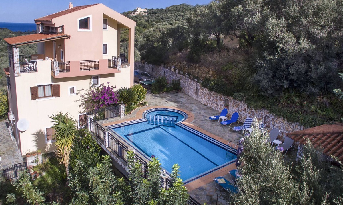 Stalos Villa | Country House 'Villa Dimosthenis' with Private Pool, Wi-Fi and Air Conditioning