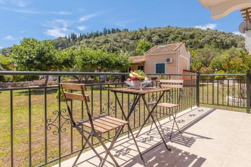 Kalligoni Apartment | Cozy Apartments in city's suburbs