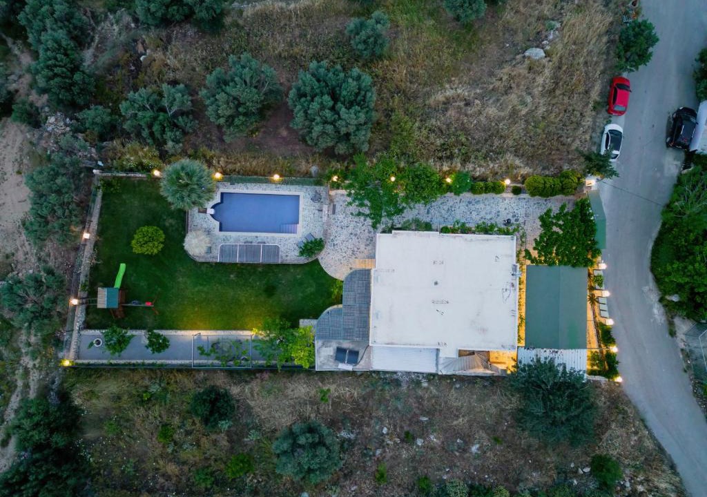 Orne Villa | Dafni Villa a place to visit by Rentado