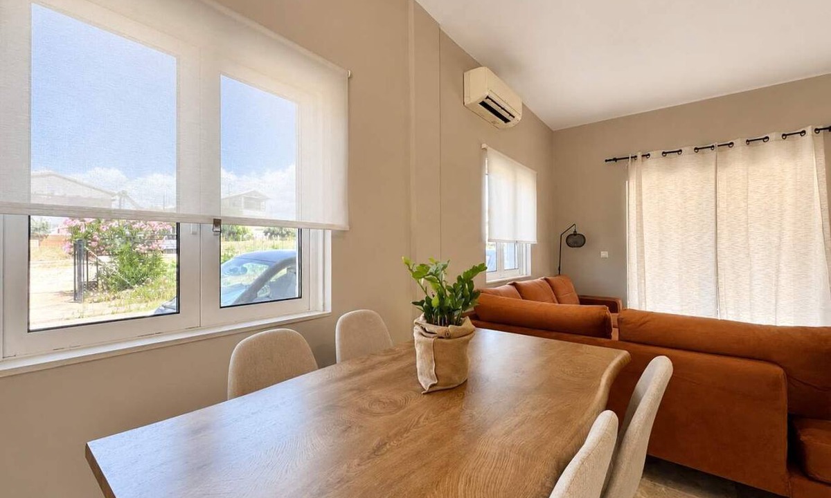 Marathopoli Apartment | Dioni's Haven - Sunny Retreat with Balcony