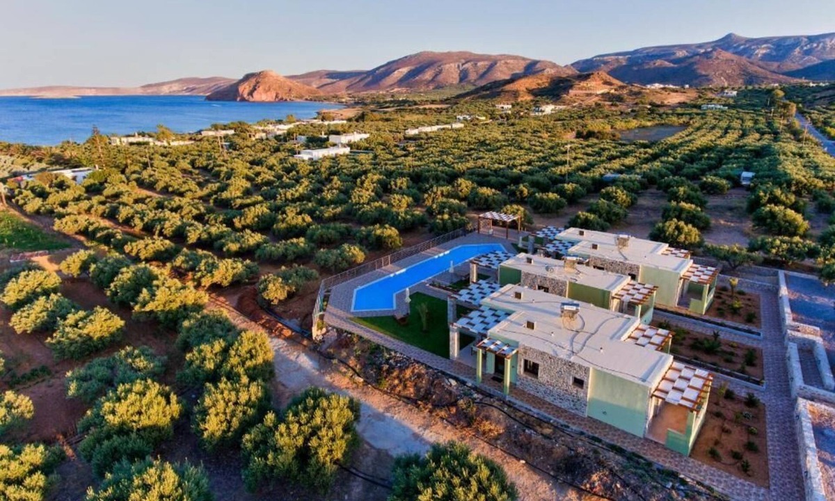 Palekastro Apartment | Dream accommodation with pool near the beach