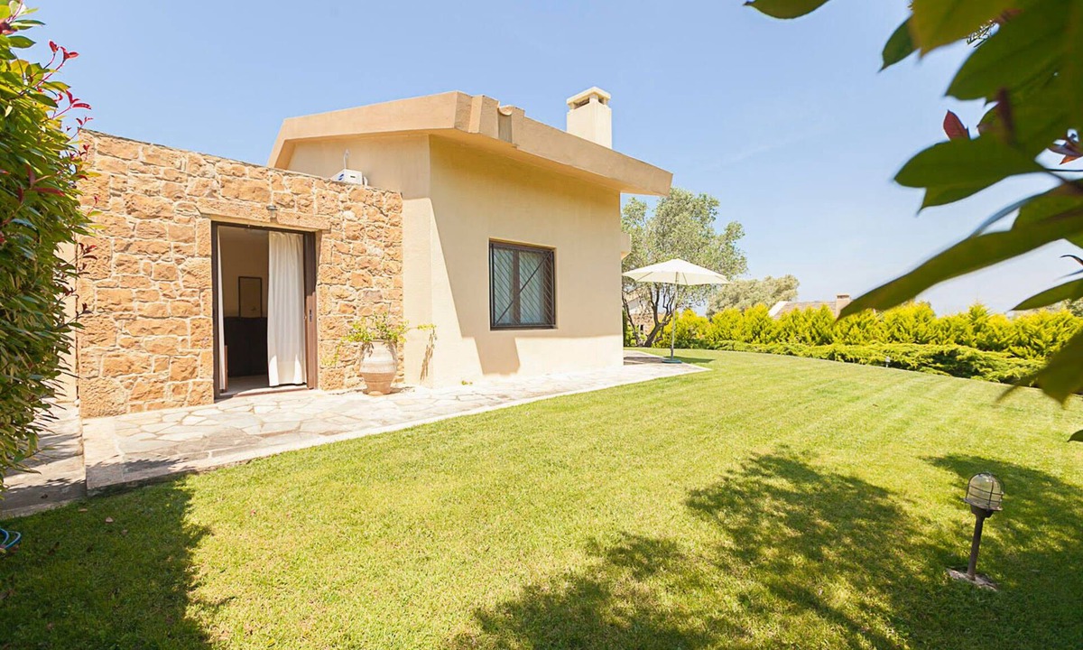 Sane House | Dream Villa with Pool and Spacious Terrace near Sani Resort