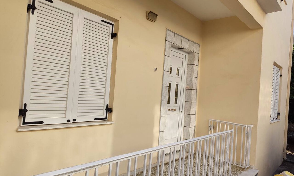Chios Town House | Eden garden cozy home@Chios town