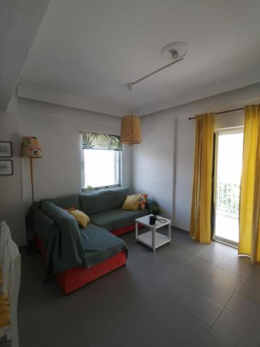 Paralia Dionysiou Apartment | Elef Apartment