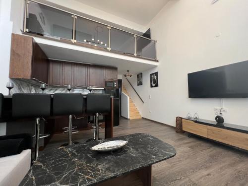 Alexandroupoli Apartment | Elegant Loft 2