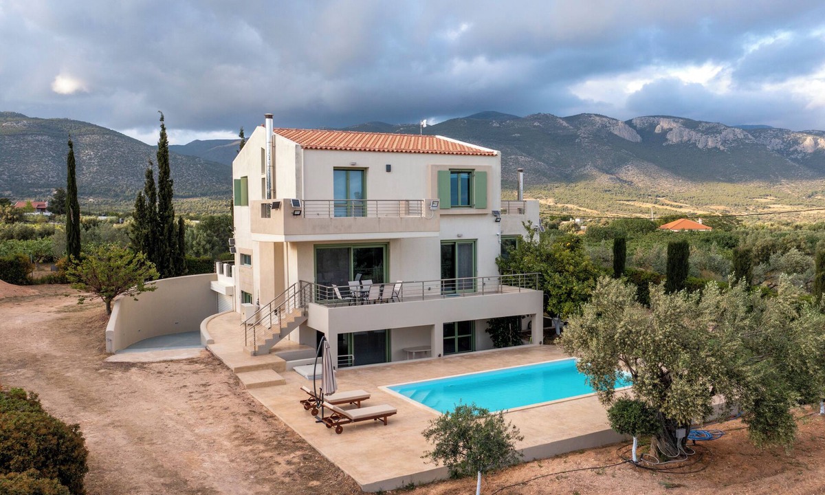 Megara Villa | Elia country villa 5BR 5BA with Private Pool