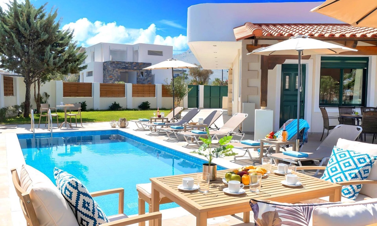 Paralia Kourna House | Eliomar Villa am Strand by Interhome