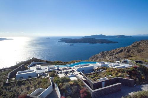 Fira Resort | Erosantorini Luxury Private Estate & Suites