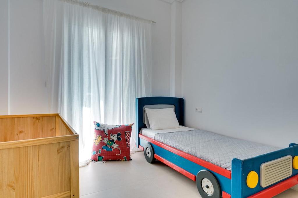 Ampelokipoi Apartment | Family Comfort Meets Modern style in Athens