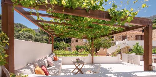Perivolia House | Feneri Traditional House Apt 1- 20' from Elafonisi beach