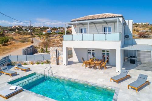 Kefalas Villa | Gianna's Panoramic Seaview Twin Villas with pool 1