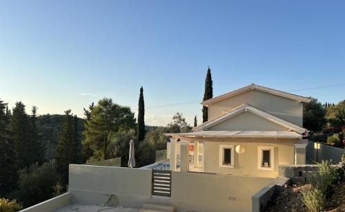 Gazatika House | Giardinia Holiday Homes with Private Pool