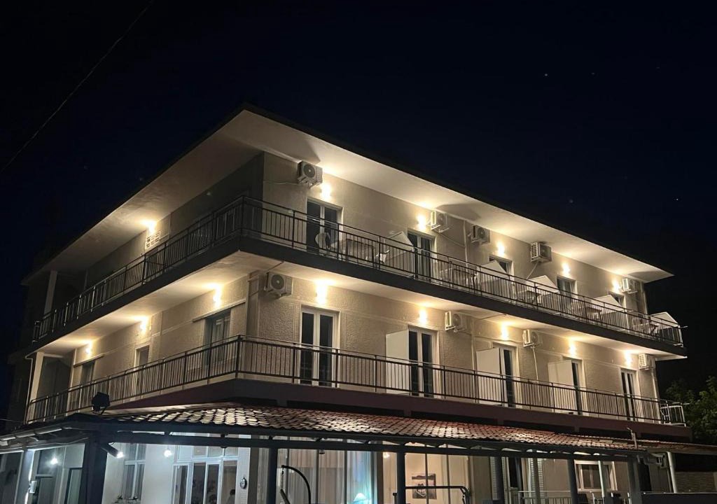 Nea Mesagkala Apartment | Golden Beach Sea View