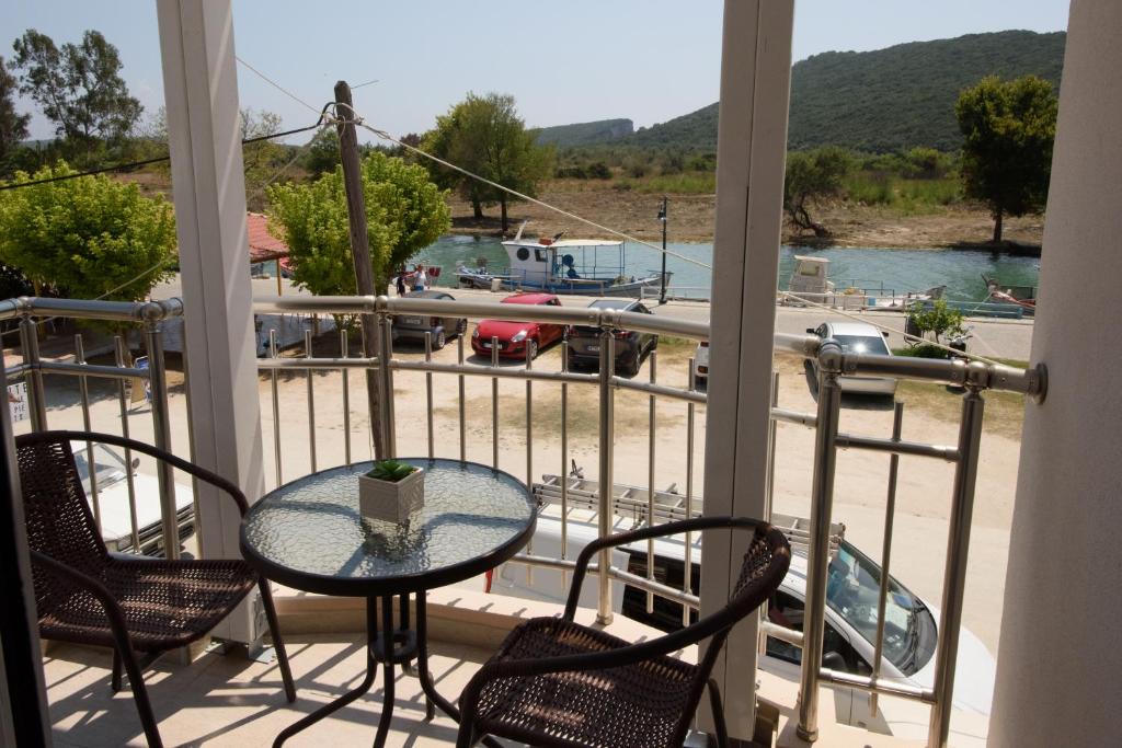 Ammoudia Apartment | Golden Sand
