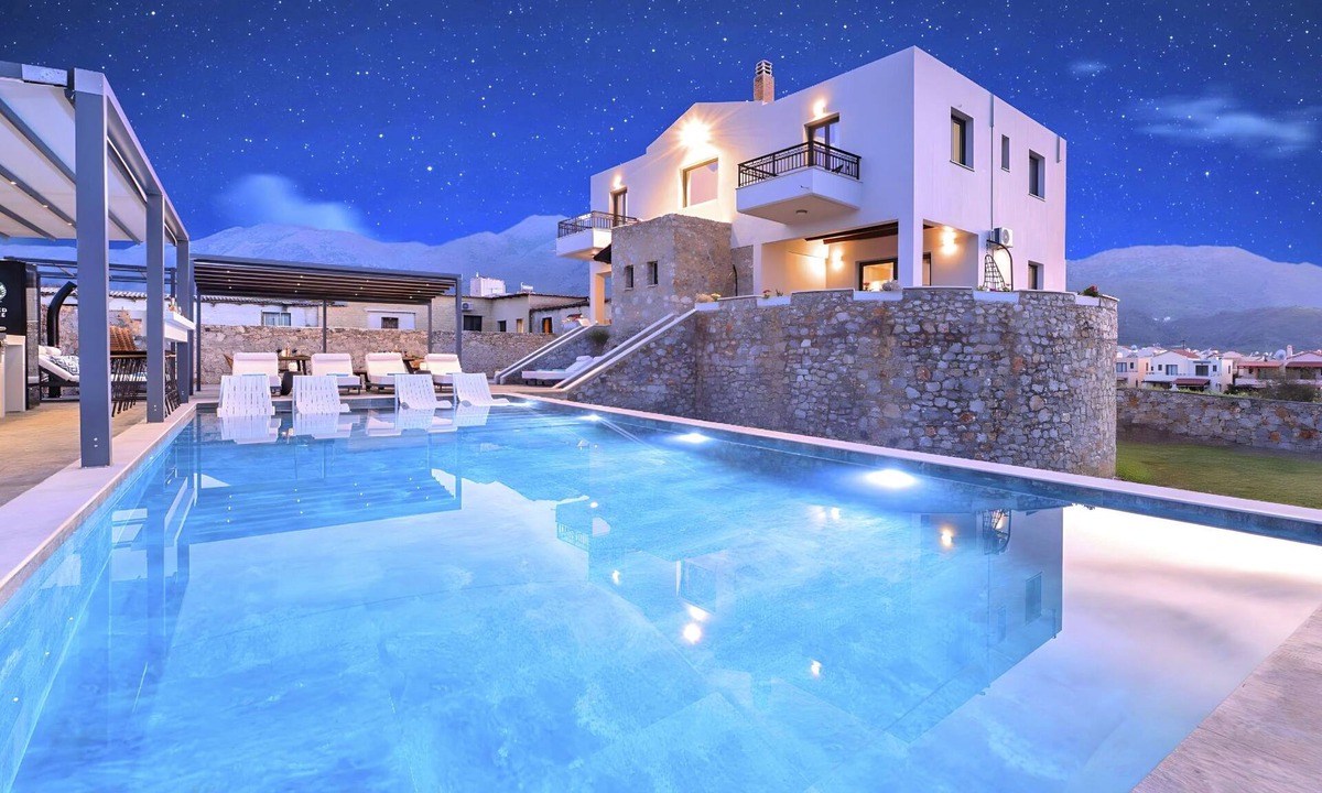 Asprouliani House | Grey Grand Villa Privater Pool by Interhome