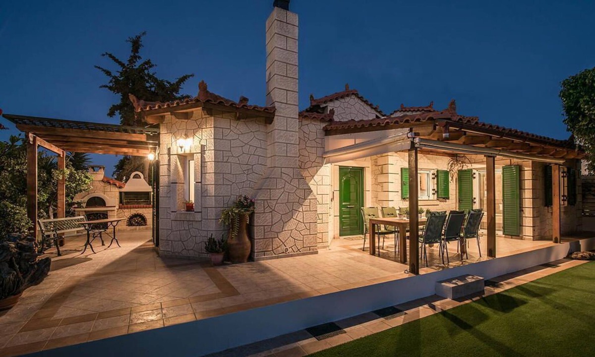 Kato Gouves Villa | Heraklion SeaSide Gem - Villa Olia Private Retreat