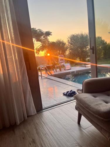 Ishem House | Hilltop Villa