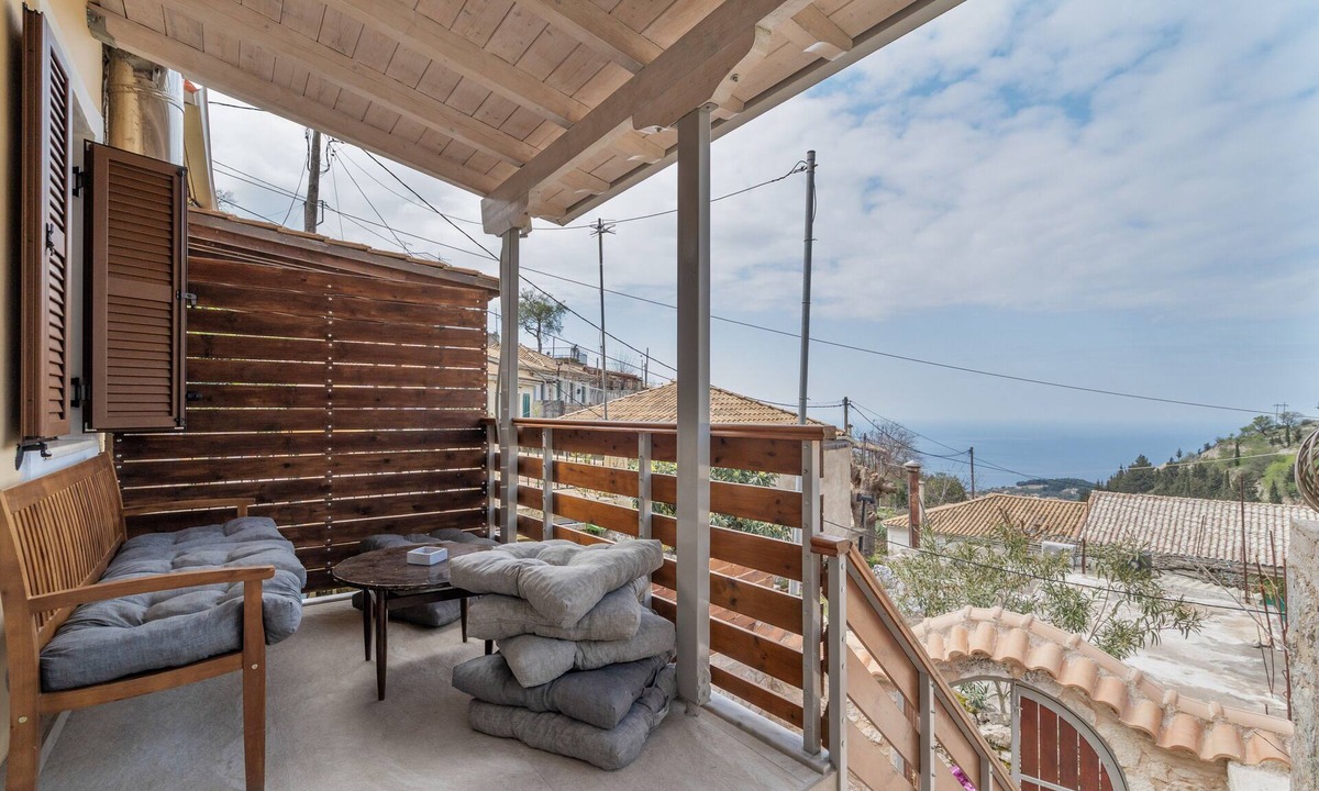 Drimonas House | Holiday Home 'Maniaveta's House' with Sea View, Wi-Fi and Air Conditioning