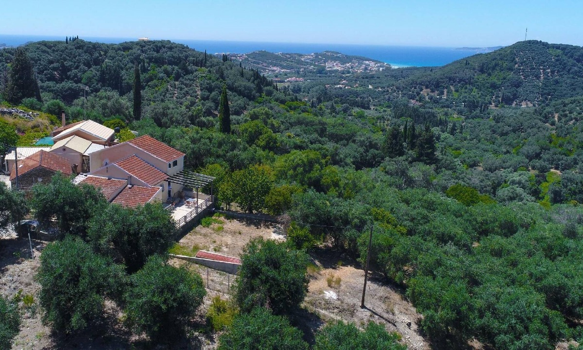Magoulades House | Holiday house Agios Georgios for 1 - 6 persons with 2 bedrooms - Holiday home