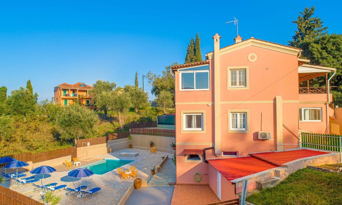 Kato Korakiana House | Holiday house Kato Korakiana for 1 - 8 persons with 3 bedrooms - Holiday home