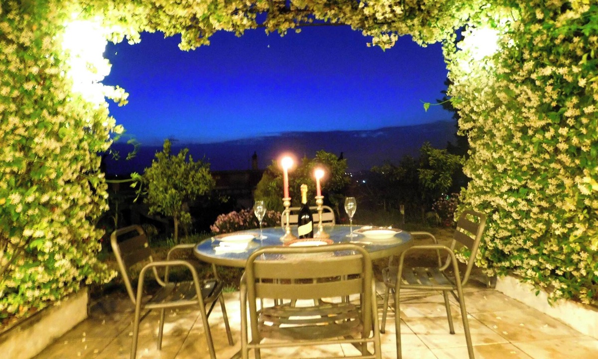 Perama House | Homerez - Charming House in Corfu with Lake View