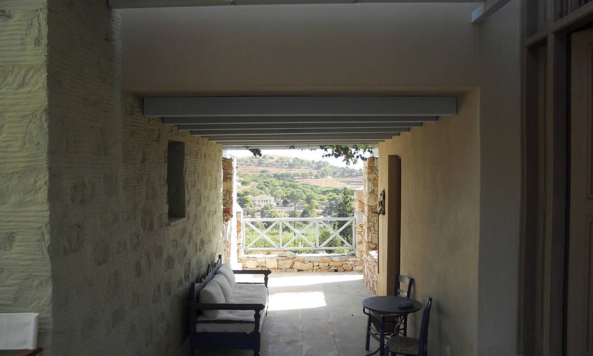 Syros House | Homerez - House in Chrousa, sea view