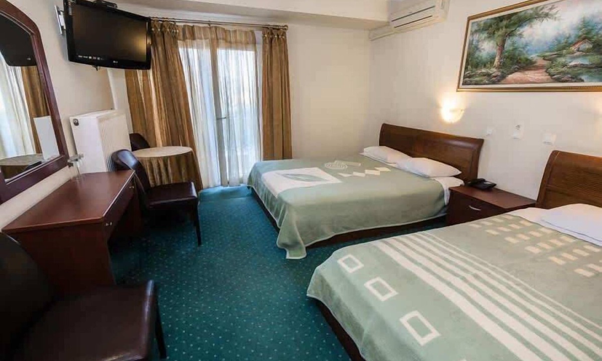 Doxato Bed & Breakfast | Hotel Alexandros-Classic Triple Room