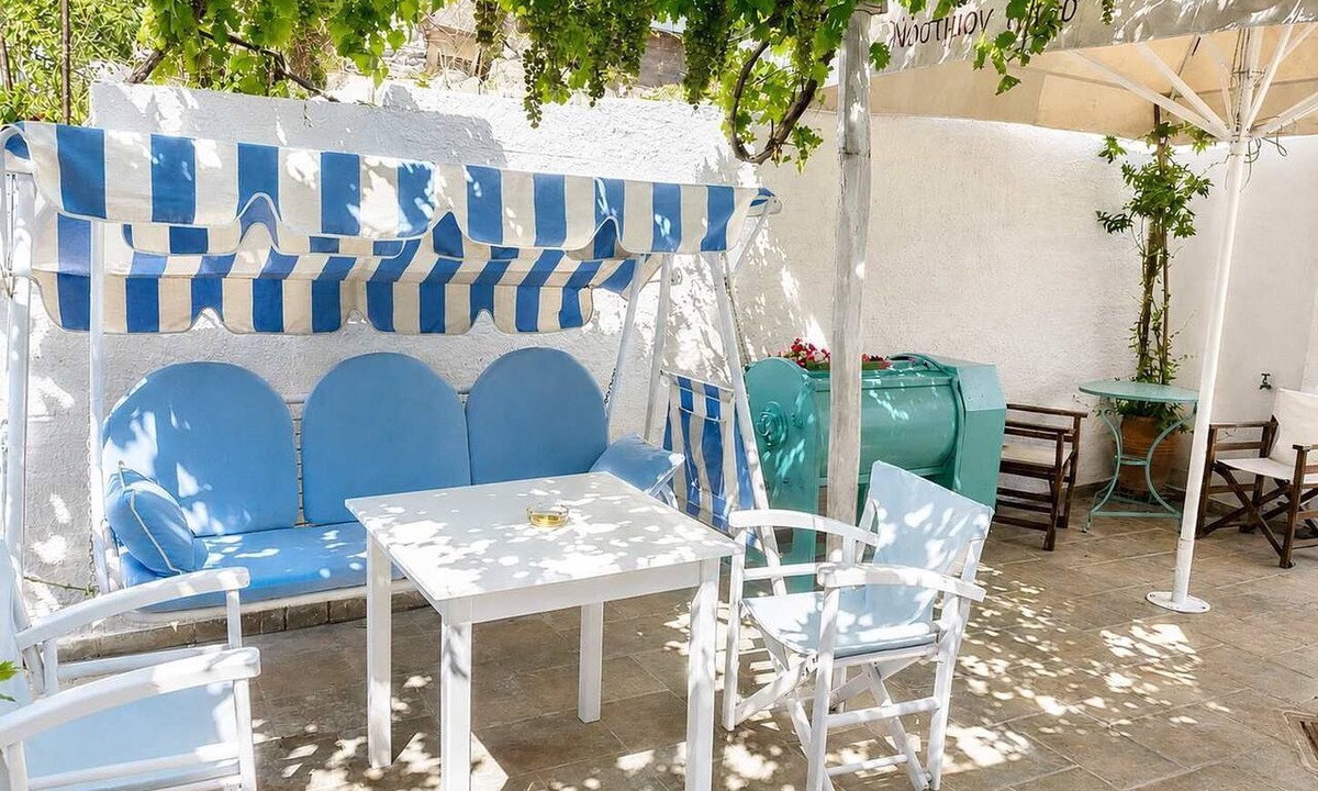 Skiros Apartment | Hotel Elena - Cozy Seaside Double Suite in Skyros
