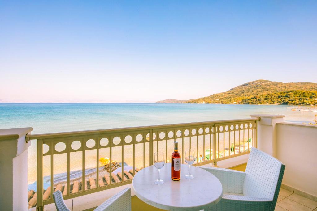 Messonghi Hotel | Hotel Rossis