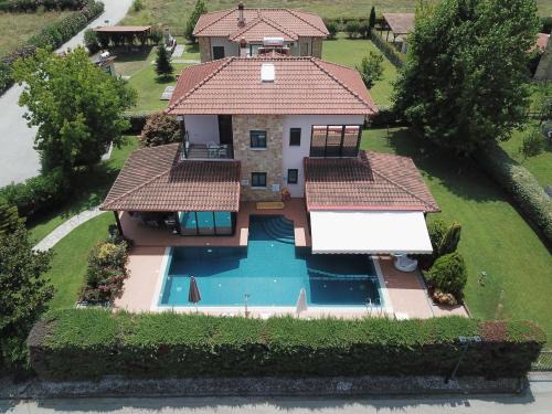 Skotina House | Iliana