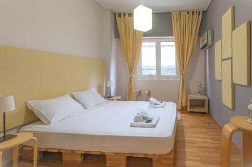Neapoli Apartment | Inspired Townhouse Bright, Chic & Cozy