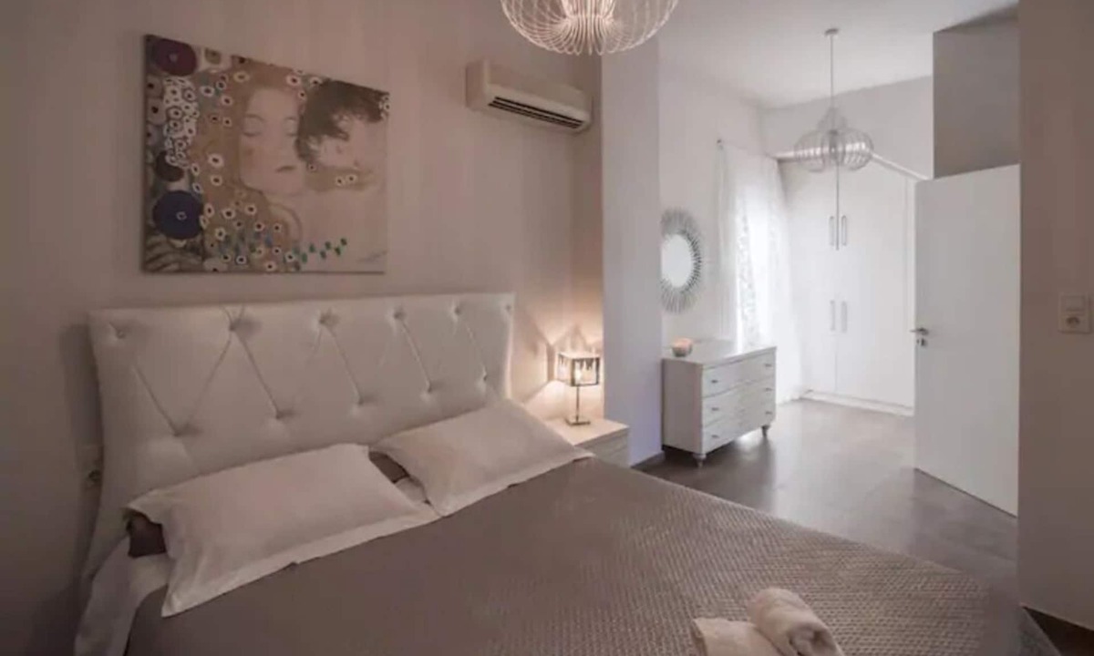 Old Quarter Apartment | "Ioanna" bayview luxury apartment