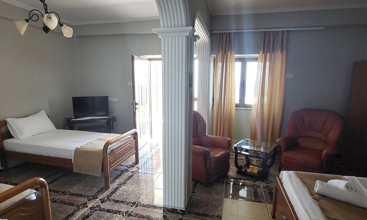 Himare Hotel | Jon rooms