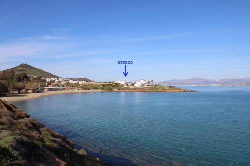 Logaras Apartment | Julia's Beach Studio, familienfreundlich am Meer,mit XL Terrasse, Meerespanorama