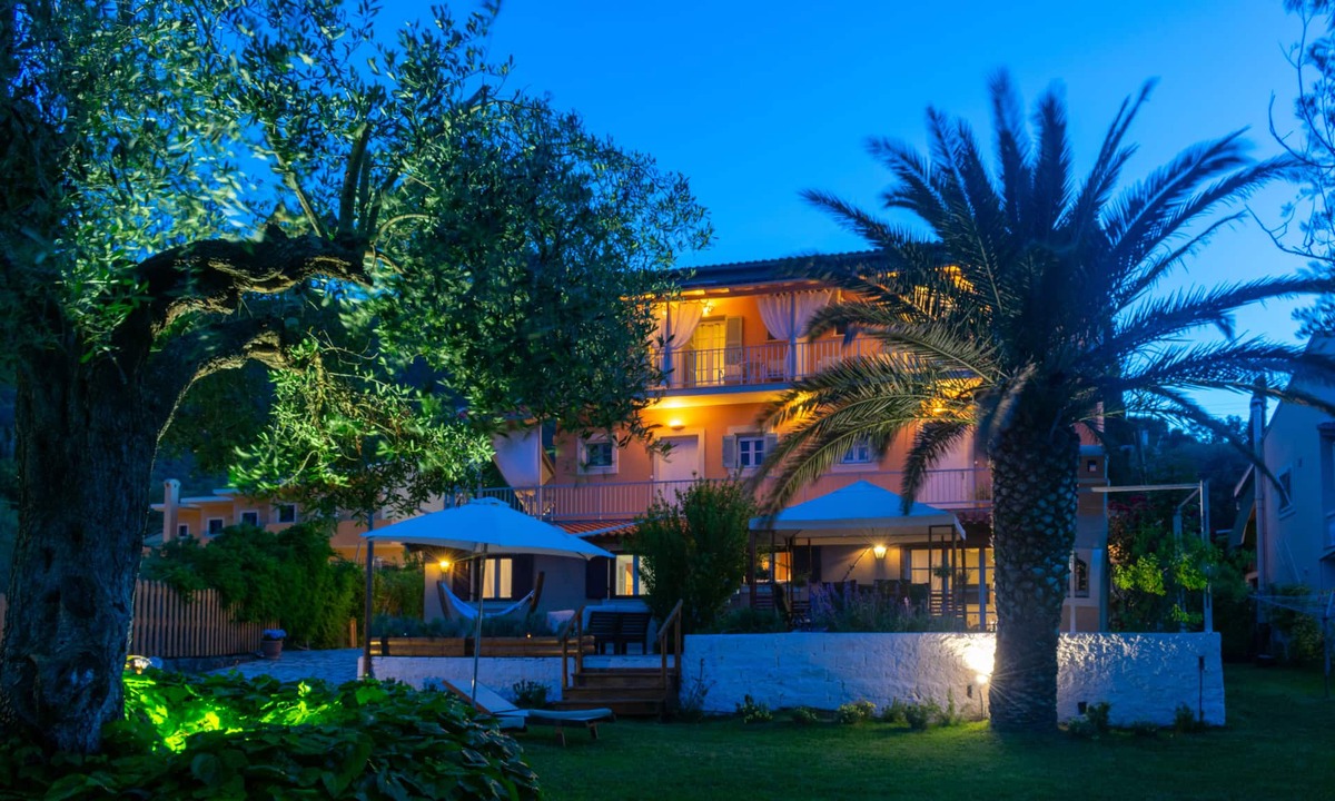 Vatos House | Kapella Apartments