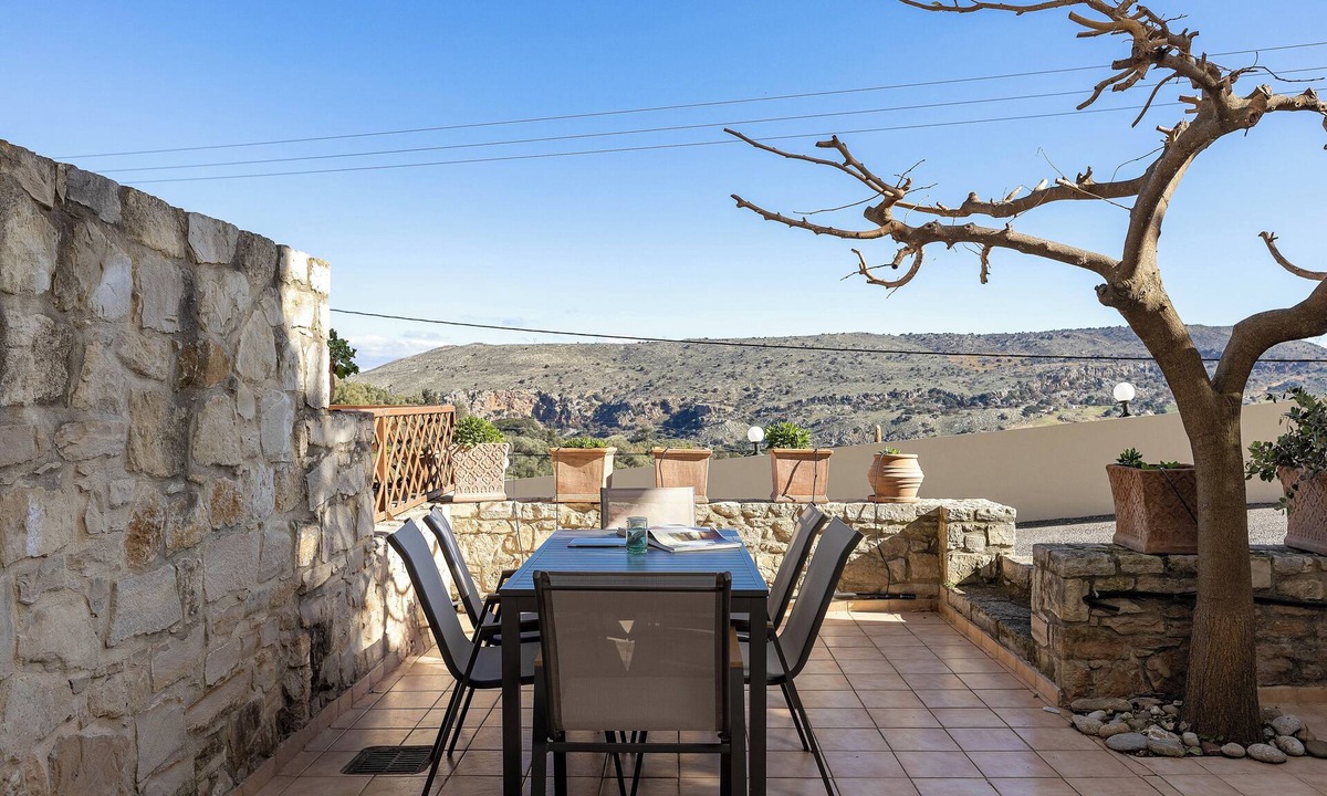 Filaki House | Karoti 8, 2-bedroom house with common pool