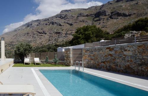 Orne Villa | "Kedros Villa" a luxury touch by Rentado