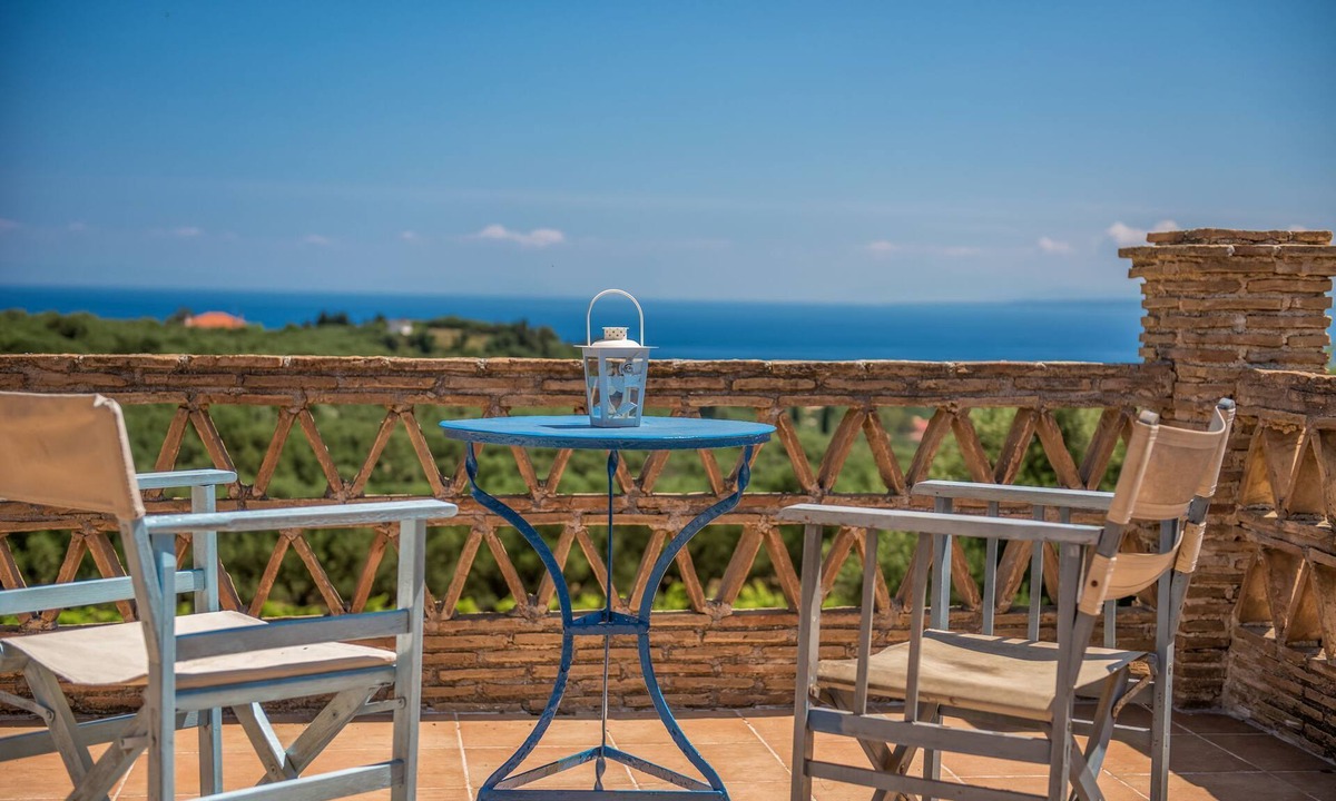 Tragaki House | Kirstin 4 Bedroom Villa with sea views, in Dikopoulos Organic Farm