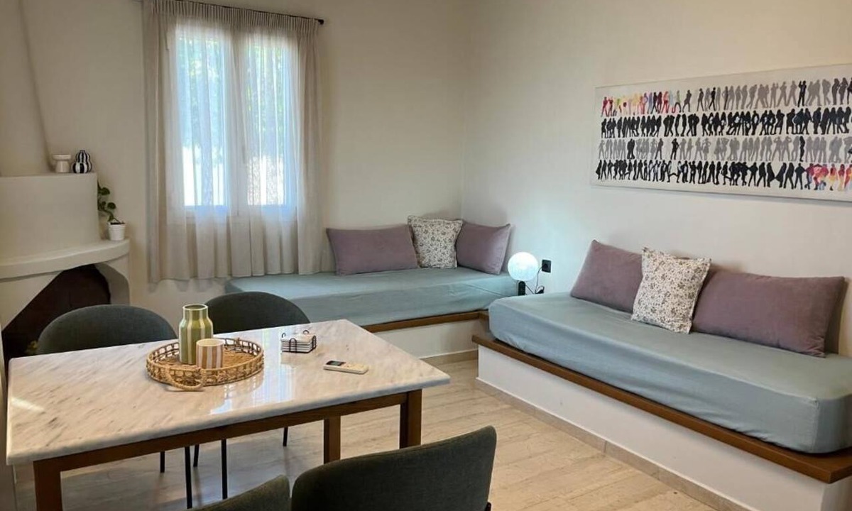 Pylos-Nestoras Apartment | Koroni Akrita Residence, Sfaktiria Pooliside Nest