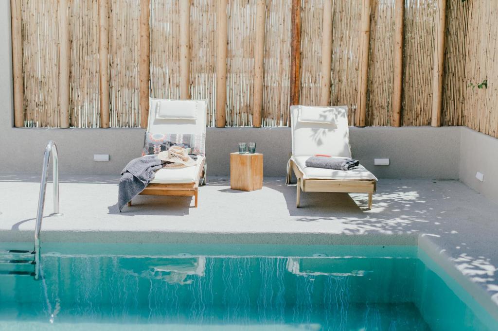 Apollonia Apartment | Kostantakis Pool house