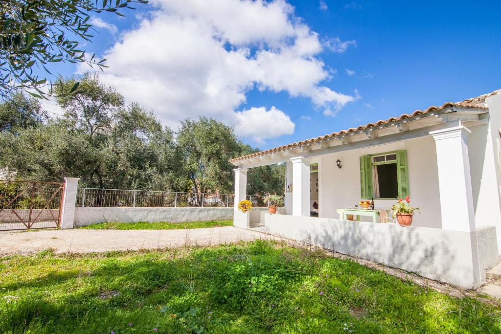Kato Korakiana House | Koutroulo's Private Cottage