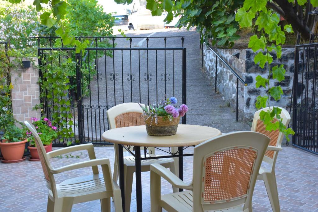 Samothrace Apartment | Lazatka
