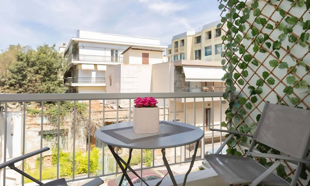 Kalamaria Apartment | Le Plaza, Modern Escape near Thessaloniki Center