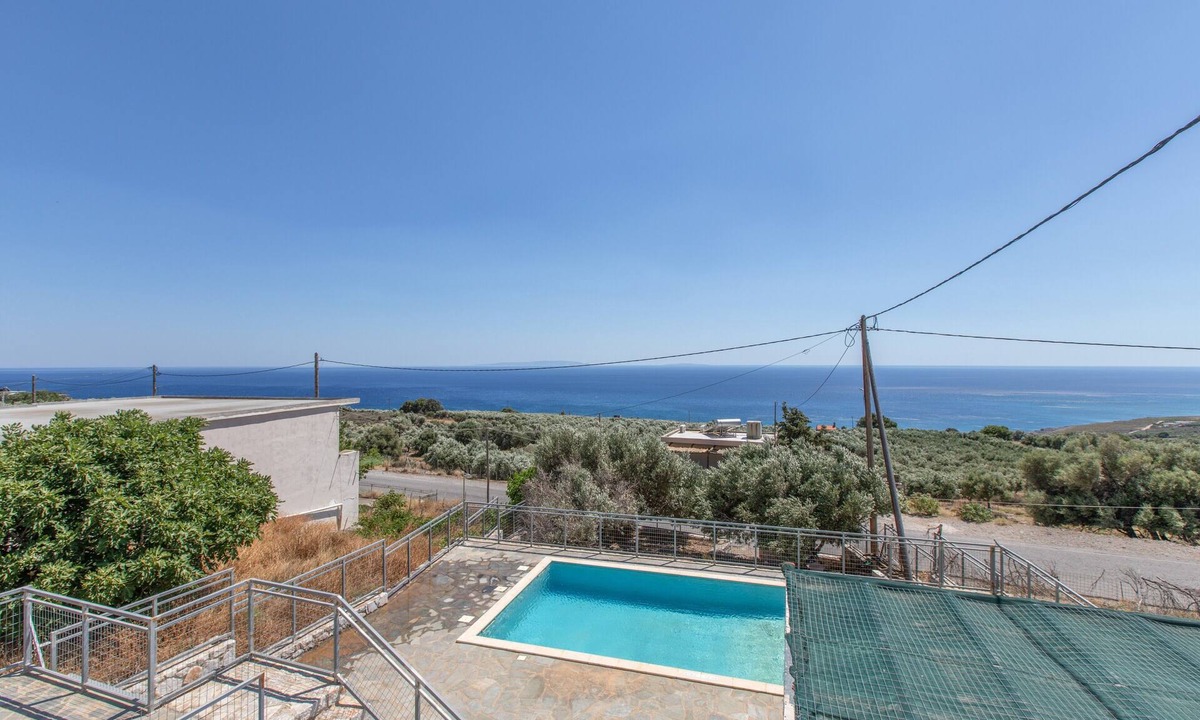 Nomikiana Apartment | Libyan Breeze — Apartment with Sea View, Private Pool, Garden & Wi-Fi