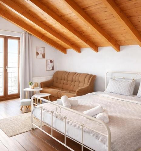 Ioannina Town Centre Apartment | LittleLoft Ioannina