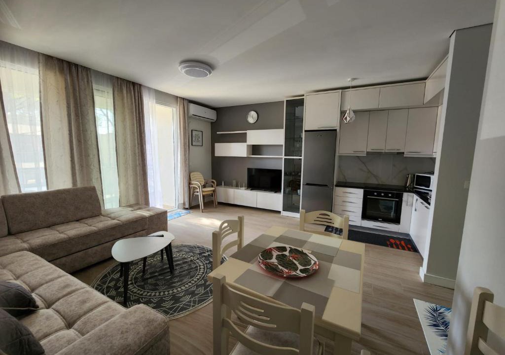 Ishem Apartment | Lovely 1-Bedroom Apartment at San Pietro Beach Front Resort