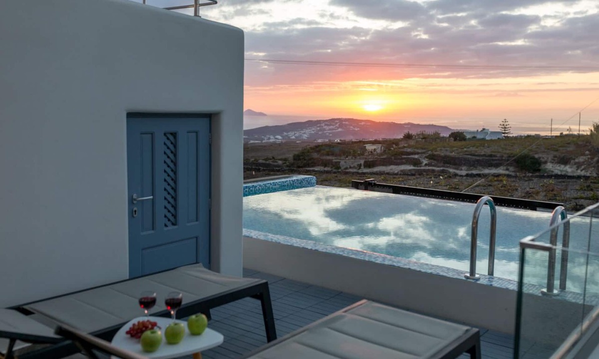 Pyrgos House | Luxe Maroussi Villas